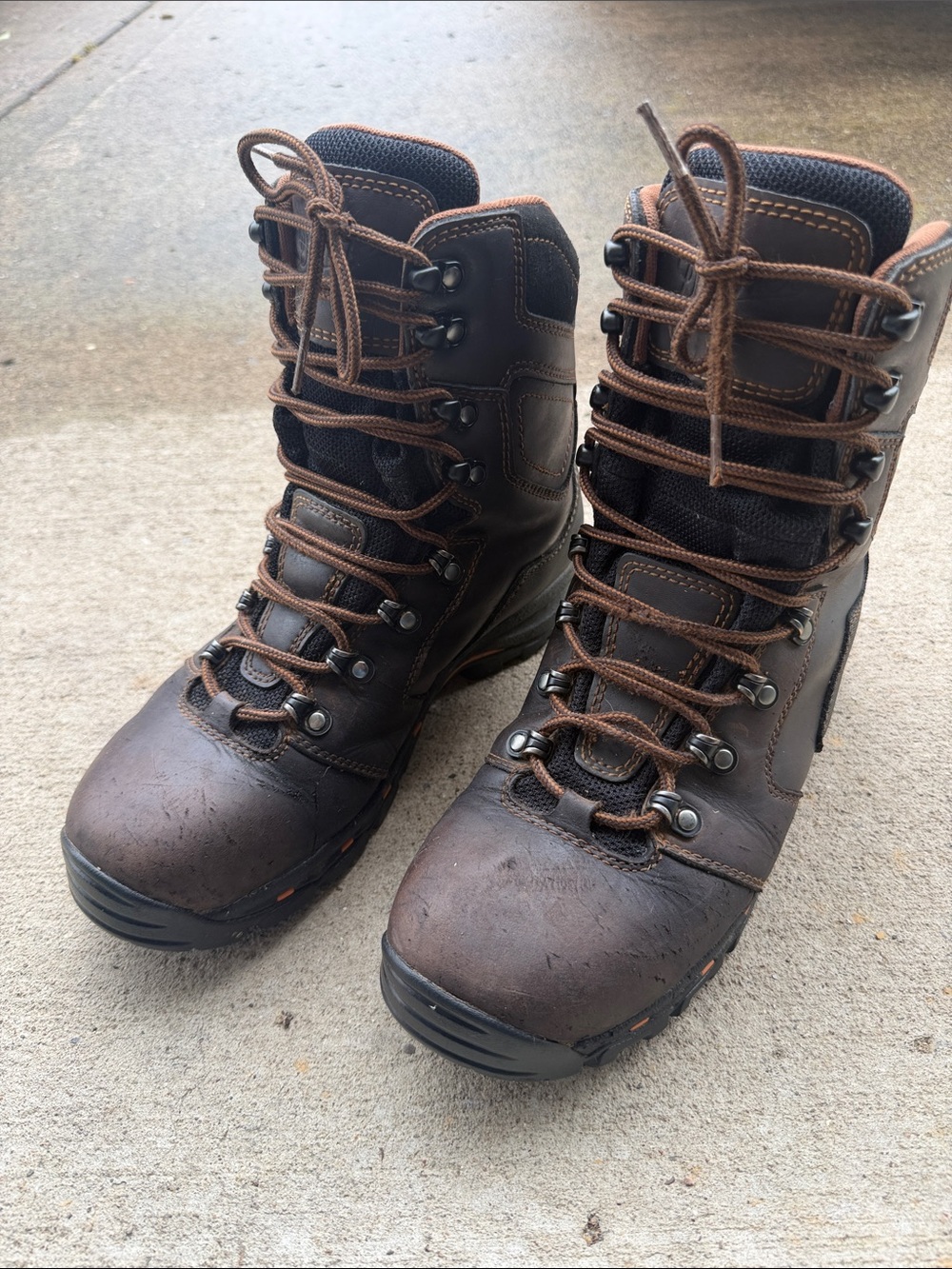 Men's Danner Vicious 8" Brown Boots - Size 9.5D (Style: 13866)